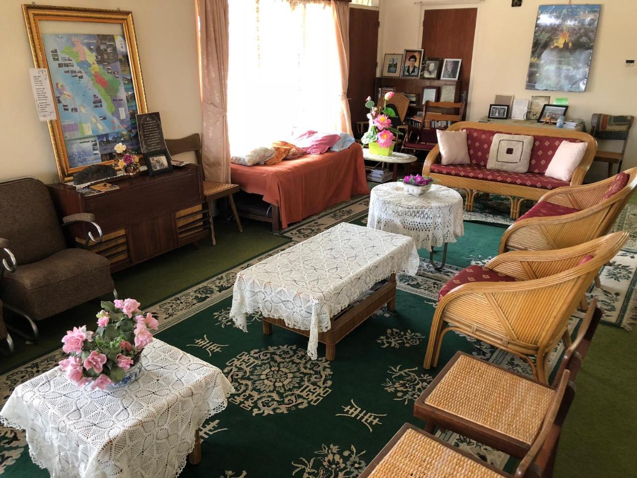 Astani Family Home Букиттинги Экстерьер фото